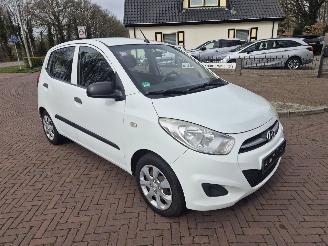 Hyundai I-10 1.1 active picture 3