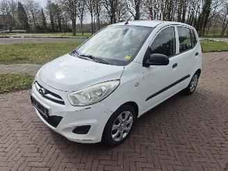 Schadeauto Hyundai I-10 1.1 active 2012/10