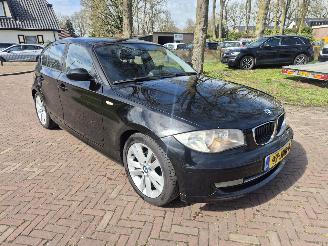 Avarii autoturisme BMW 1-serie 118 I Business 2009/1