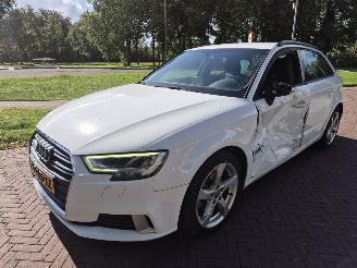 Audi A3 30 TFSI SPORT EDITION picture 3