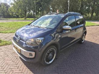 škoda osobní automobily Volkswagen Up! 1.0 MPI CROSS UP 2015/1