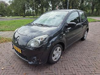 Coche accidentado Renault Twingo 1.5 DCI DYNAMIQUE 2011/2