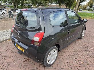 Renault Twingo 1.5 DCI DYNAMIQUE picture 3