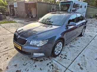 Avarii autoturisme Skoda Superb 1.4 TSI Comfort 2009/1