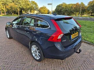 Volvo V-60 1.6 D2 picture 4