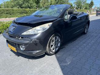 Damaged car Peugeot 207 CC 1.6 VTi Première KM 130232 2007/6