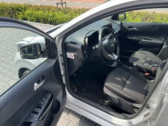 Kia Picanto 1.0 DPi DynamicLine  airco cruise camera Carplay picture 8