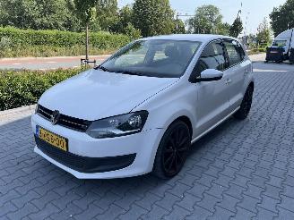 Vaurioauto  passenger cars Volkswagen Polo 1.2 TSI BlueMotion Edition 5 Deurs  Airco 2013/7