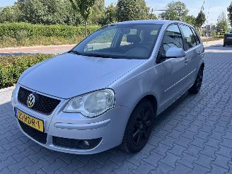 uszkodzony samochody osobowe Volkswagen Polo 1.4-16V Optive 5 Deurs Airco 2008/10