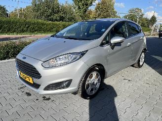 Vaurioauto  passenger cars Ford Fiesta 1.2 Titanium KM 74320  Navi Clima 2017/3