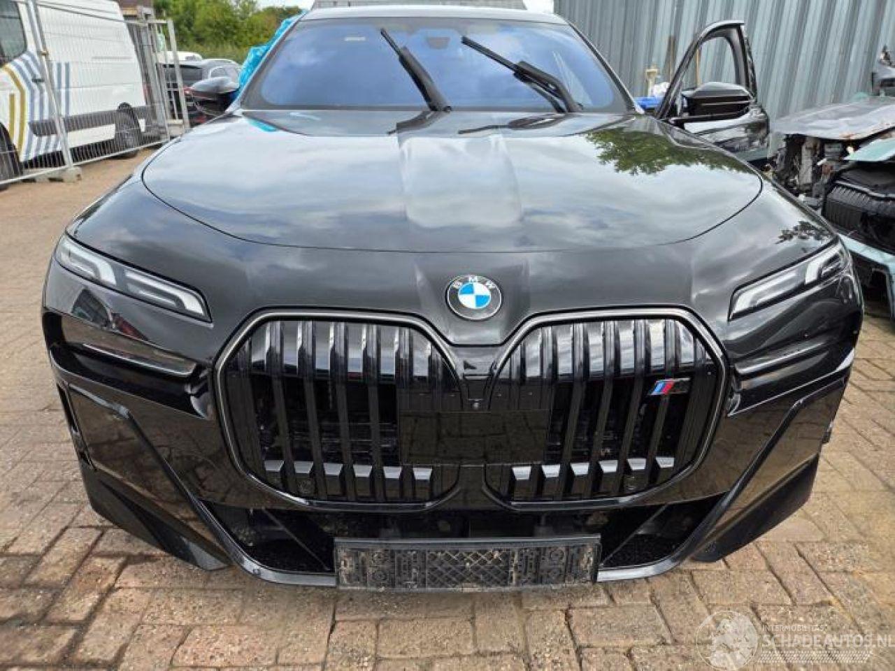 BMW 7-serie M760e
