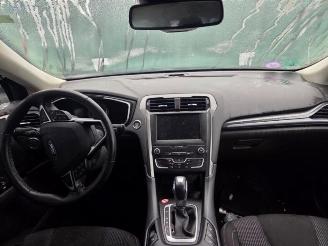 Vrakbiler auto Ford Mondeo Mondeo V Wagon, Combi, 2014 / 2022 2.0 Hybrid 16V 2019/9