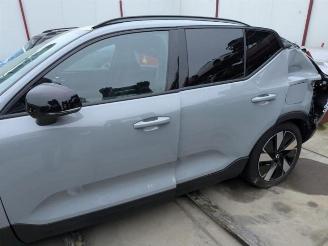 Dezmembrări autoturisme Volvo EX40 EX40 (XZ), SUV, 2024 Single Motor 70 kWh 2024/10