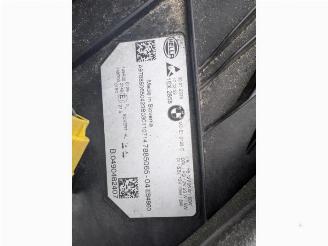 skadebil auto BMW 3-serie 3 serie Touring (G21), Combi, 2019 330e 2.0 TwinPower Turbo 16V 2023/2