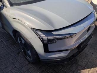 rozbiórka samochody osobowe Volvo EX30 EX30, SUV, 2023 Single Motor Extended Range 69 kWh 2024/6
