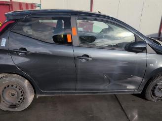 Vrakbiler auto Toyota Aygo Aygo (B40), Hatchback, 2014 1.0 12V VVT-i 2018/11