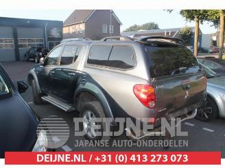 Vrakbiler auto Mitsubishi L-200 L-200 (KA/KB), Pick-up, 2005 / 2015 2.5 DI-D 4x4 2007/12