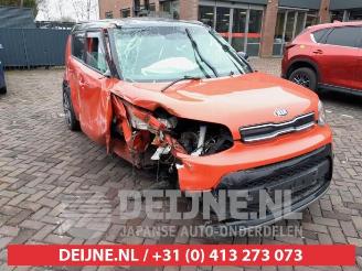 krockskadad bil bedrijf Kia Soul Soul II (PS), MPV, 2014 / 2018 1.6 CRDi 16V 2017/4