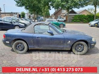 Mazda MX-5 MX-5 (NB18/35/8C), Cabrio, 1998 / 2005 1.6i 16V picture 8