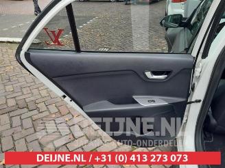 Kia Rio Rio IV (YB), Hatchback, 2017 1.0i T-GDi 100 12V picture 12