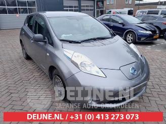 Vrakbiler auto Nissan Leaf Leaf (ZE0), Hatchback, 2010 / 2017 Leaf 2017/6