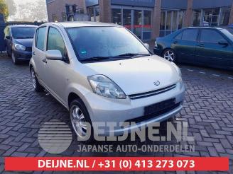 Vrakbiler auto Daihatsu Sirion Sirion 2 (M3), Hatchback, 2005 1.3 16V DVVT 2007/5