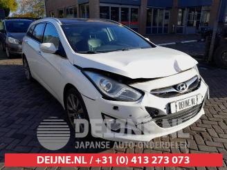 Vrakbiler auto Hyundai I-40 i40 CW (VFC), Combi, 2011 / 2019 2.0 GDI 16V 2013/12