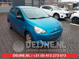 Vrakbiler auto Mitsubishi Space-star Space Star (A0), Hatchback, 2012 1.0 12V 2014/12