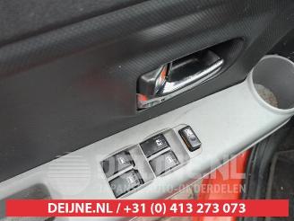 Daihatsu Sirion Sirion 2 (M3), Hatchback, 2005 1.0 12V DVVT picture 11