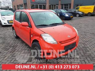 Auto da rottamare Daihatsu Sirion Sirion 2 (M3), Hatchback, 2005 1.0 12V DVVT 2011/8