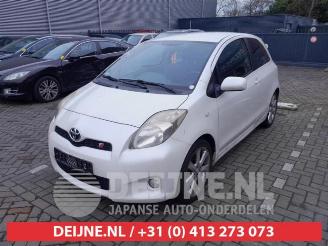 Toyota Yaris Yaris II (P9), Hatchback, 2005 / 2014 1.8 16V VVT-i TS picture 3