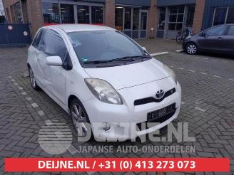 Uttjänta bilar auto Toyota Yaris Yaris II (P9), Hatchback, 2005 / 2014 1.8 16V VVT-i TS 2009/1