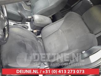 Mitsubishi Outlander Outlander (CW), SUV, 2006 / 2012 2.0 DI-D 16V 4x4 picture 16