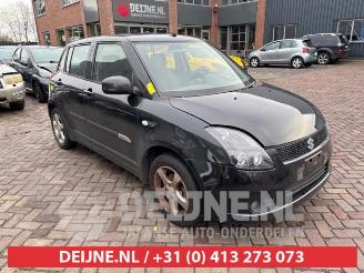 Coche siniestrado Suzuki Swift Swift (ZA/ZC/ZD1/2/3/9), Hatchback, 2005 / 2011 1.5 VVT 16V 2007/4