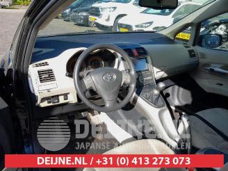 Toyota Auris Auris (E15), Hatchback, 2006 / 2012 1.6 Dual VVT-i 16V picture 17