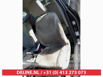 Toyota Auris Auris (E15), Hatchback, 2006 / 2012 1.6 Dual VVT-i 16V picture 14