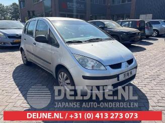 Vrakbiler auto Mitsubishi Colt Colt (Z2/Z3), Hatchback, 2004 / 2012 1.5 16V 2005/3