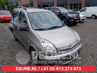 Uttjänta bilar auto Toyota Yaris-verso Yaris Verso (P2), MPV, 1999 / 2005 1.3 16V 2004/7