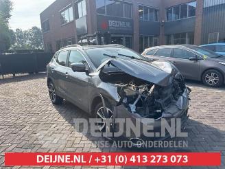 Uttjänta bilar auto Nissan Qashqai Qashqai (J11), SUV, 2013 1.2 DIG-T 16V 2015/6