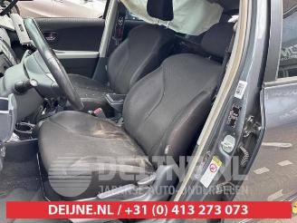 Toyota Yaris Yaris II (P9), Hatchback, 2005 / 2014 1.8 16V VVT-i TS picture 17