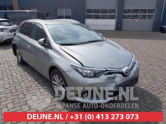 Coche siniestrado Toyota Auris Touring Sports Auris Touring Sports (E18), Combi, 2013 / 2018 1.2 T 16V 2015/7