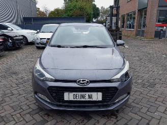 Hyundai I-20  picture 2