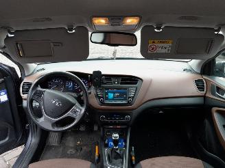 Hyundai I-20  picture 17