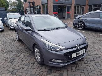  Hyundai I-20  2016/7