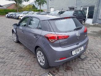 Hyundai I-20  picture 5