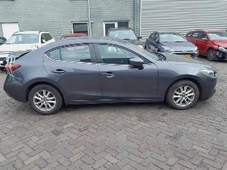 Mazda 3  picture 8