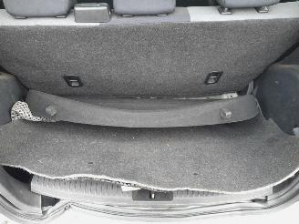 Mazda 2  picture 22