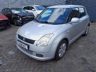 Suzuki Swift  picture 3
