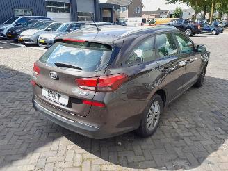 Hyundai I-30  picture 7
