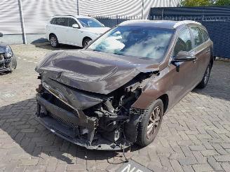 Hyundai I-30  picture 3